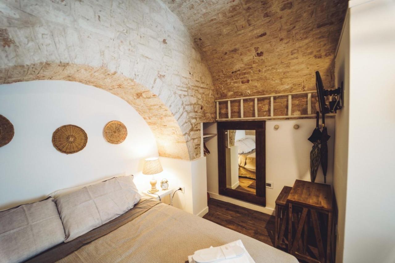 Trullo Syrah-Trulli Anti Charme & Relax Bed & Breakfast Alberobello Exterior photo